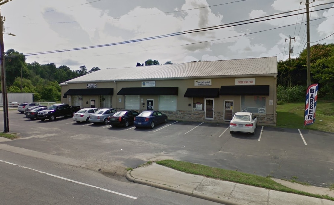 308-312 S Bickett Blvd, Louisburg, NC for lease Primary Photo- Image 1 of 11