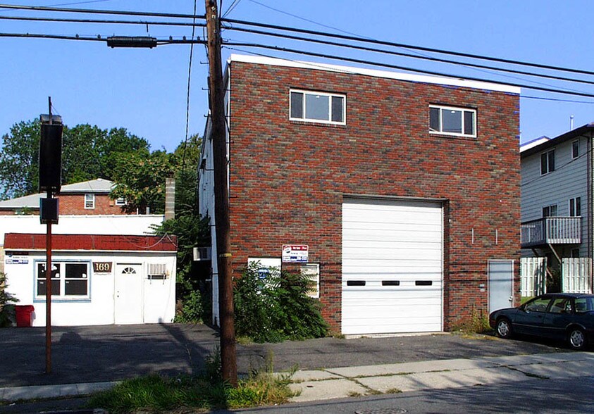 165 Hackensack St, East Rutherford, NJ à louer - Photo principale - Image 1 de 1
