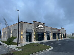 260 Tanger Outlets Blvd, Pooler, GA for lease Building Photo- Image 1 of 3