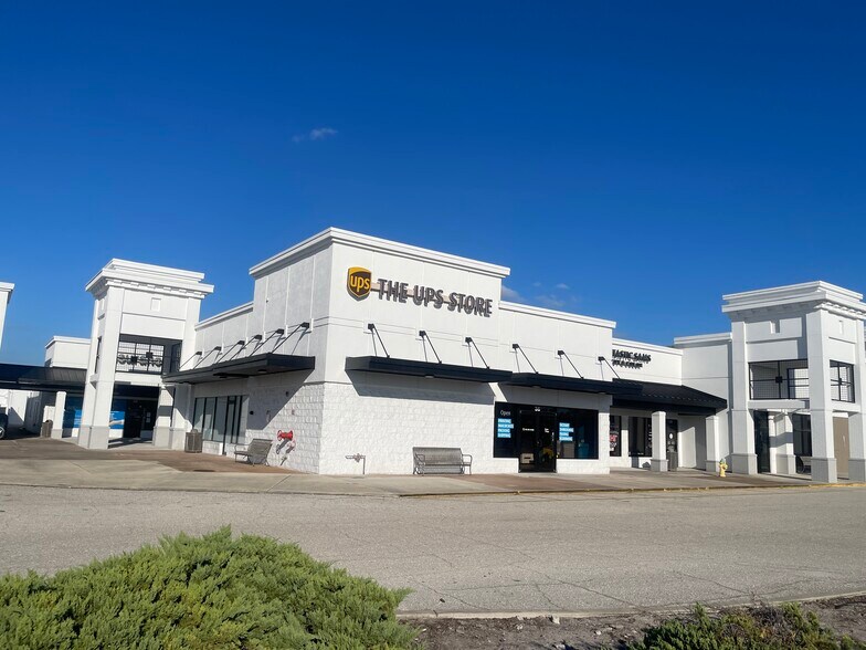 3280 Tamiami Trl, Port Charlotte, FL à louer - Photo du bâtiment - Image 2 de 9