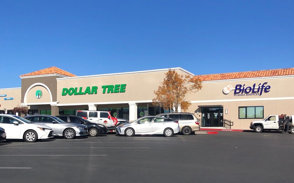 9002 W Sahara Ave, Las Vegas, NV à louer - Photo du bâtiment - Image 3 de 8