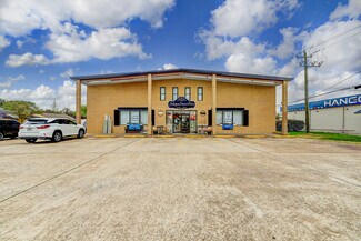 Plus de détails pour 8380 Spencer Hwy, La Porte, TX - Commerce de détail à vendre