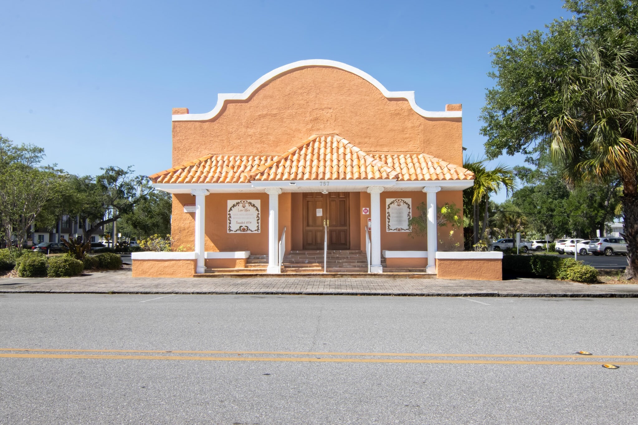 757 Arlington Ave N, Saint Petersburg, FL à vendre Photo du bâtiment- Image 1 de 37