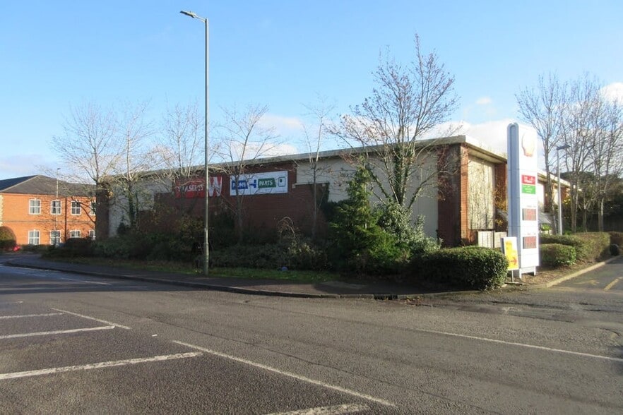 Portsmouth Rd, Send for lease - Building Photo - Image 3 of 3