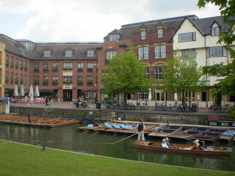 Bridge St, Cambridge à louer - Photo du bâtiment - Image 3 de 5