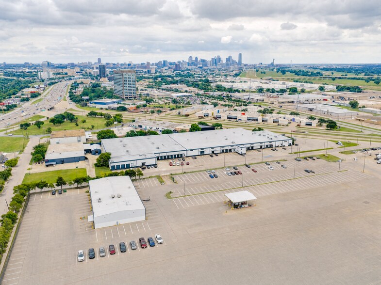 3191 Commonwealth Dr, Dallas, TX à vendre - Aérien - Image 2 de 8