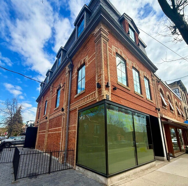 More details for 1030 Queen St W, Toronto, ON - Retail for Lease