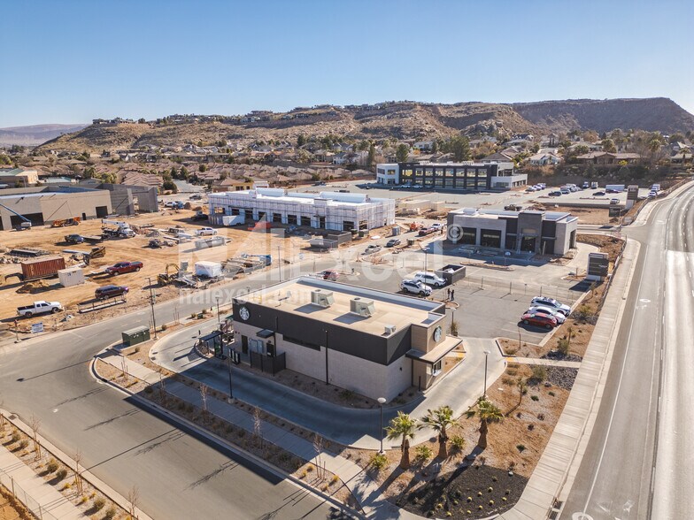 1450 S River Rd, Saint George, UT à louer - Photo du bâtiment - Image 2 de 5