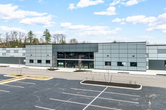 Plus de détails pour 196 E Main St, Milford, MA - Flex à vendre