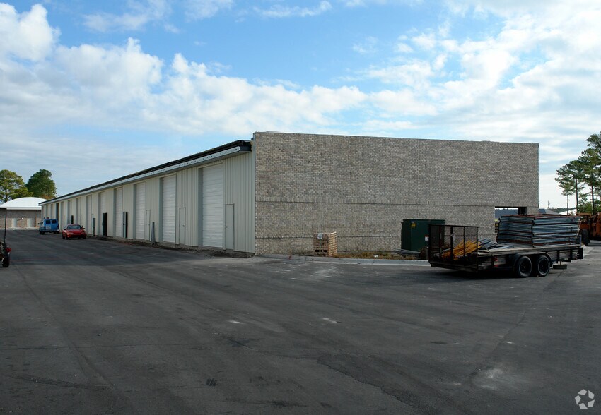 6624 Gordon Rd, Wilmington, NC à louer - Photo du bâtiment - Image 2 de 9