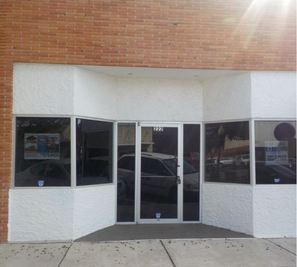 222 E Jackson Ave, Harlingen, TX à louer Photo principale- Image 1 de 12