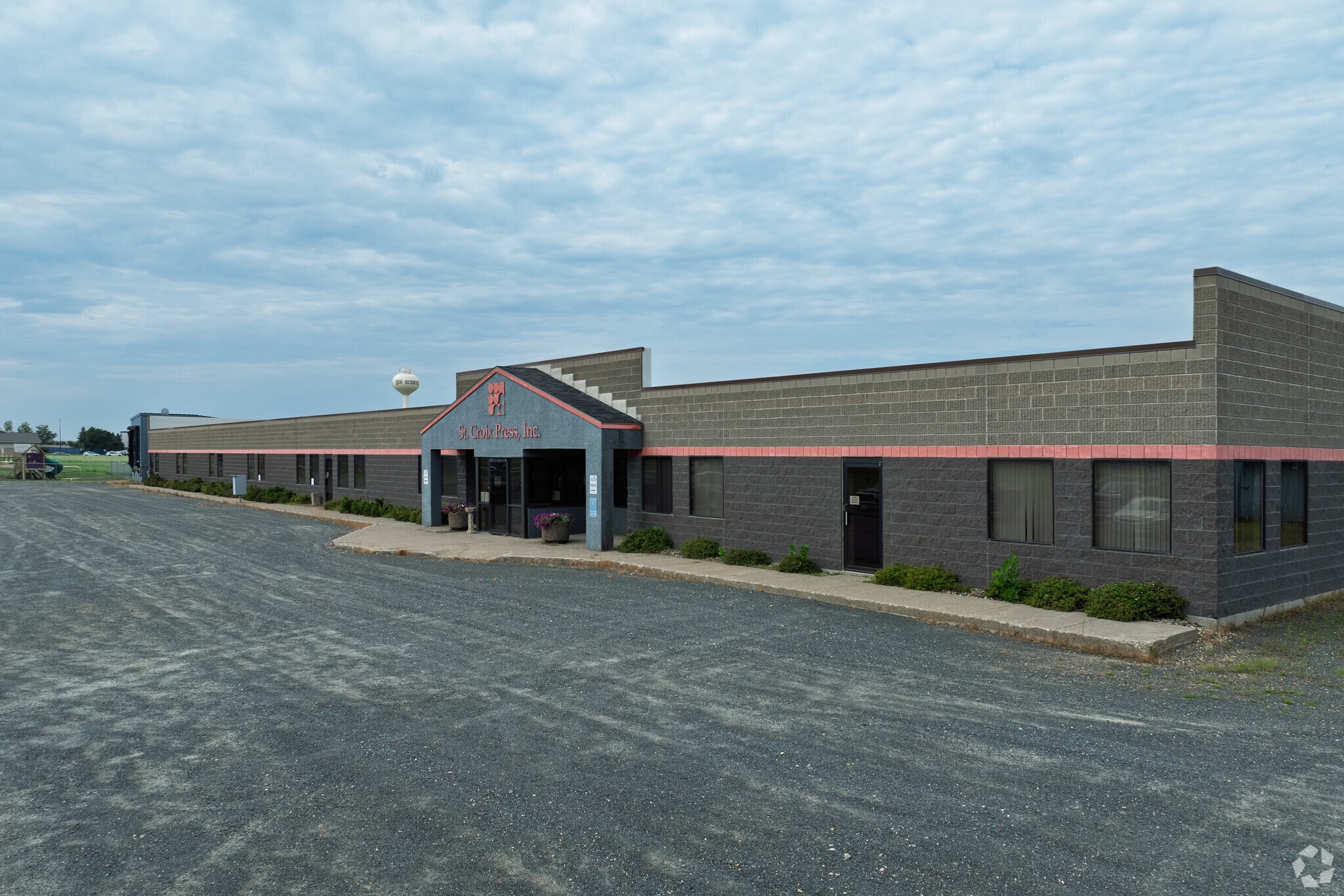 1185 S Knowles Ave, New Richmond, WI for sale Primary Photo- Image 1 of 31