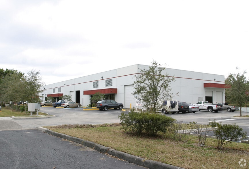2200 Corporate Dr, Boynton Beach, FL for lease - Building Photo - Image 2 of 6