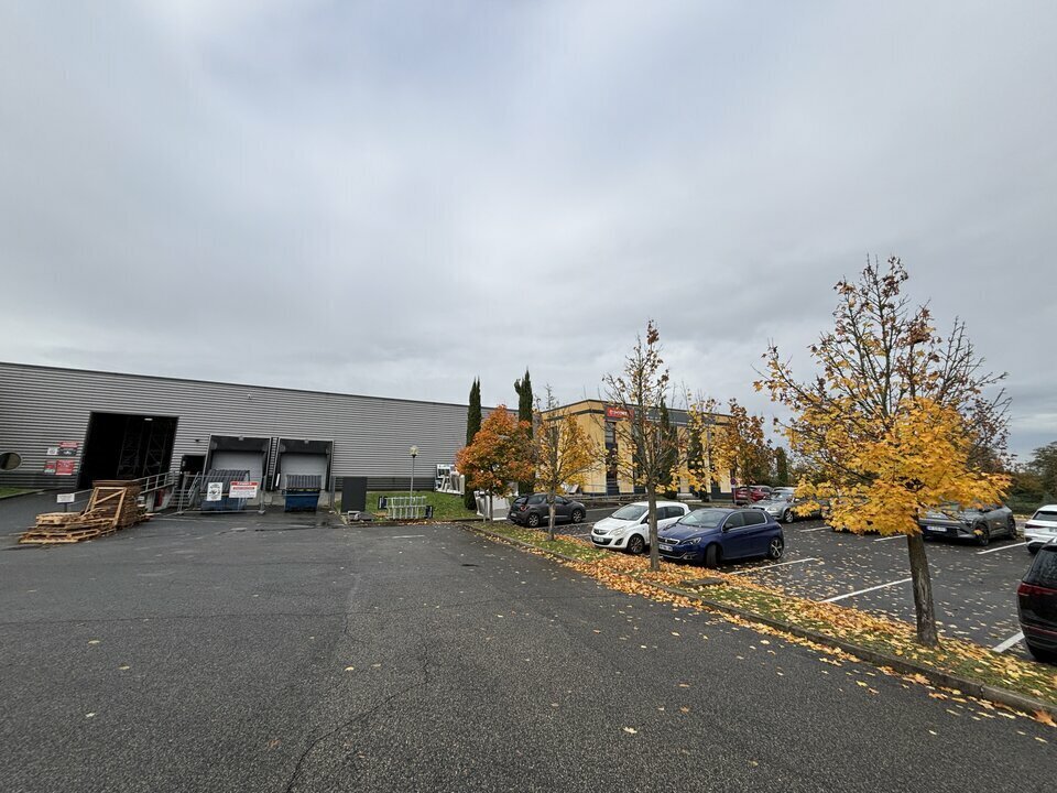 109 Impasse De Chavanne, Arnas à louer Photo du bâtiment- Image 1 de 16