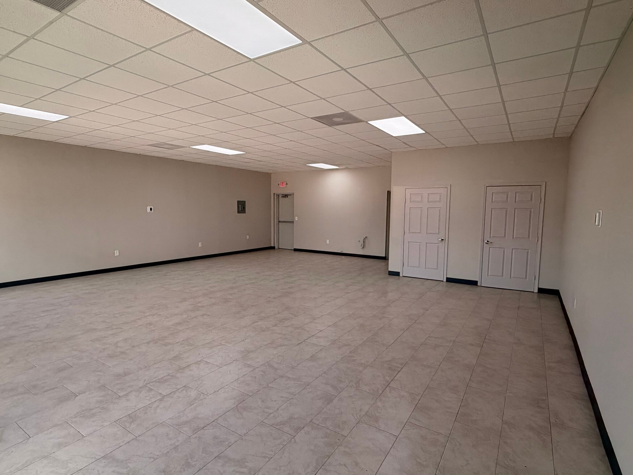 23801 Cypresswood Dr, Spring, TX à louer Photo intérieure- Image 1 de 5