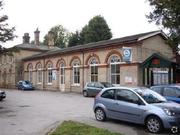 Lea Rd, Gainsborough à louer Photo principale- Image 1 de 4