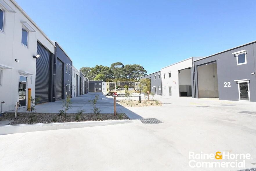 22 Anzac St, Greenacre for sale - Primary Photo - Image 1 of 2
