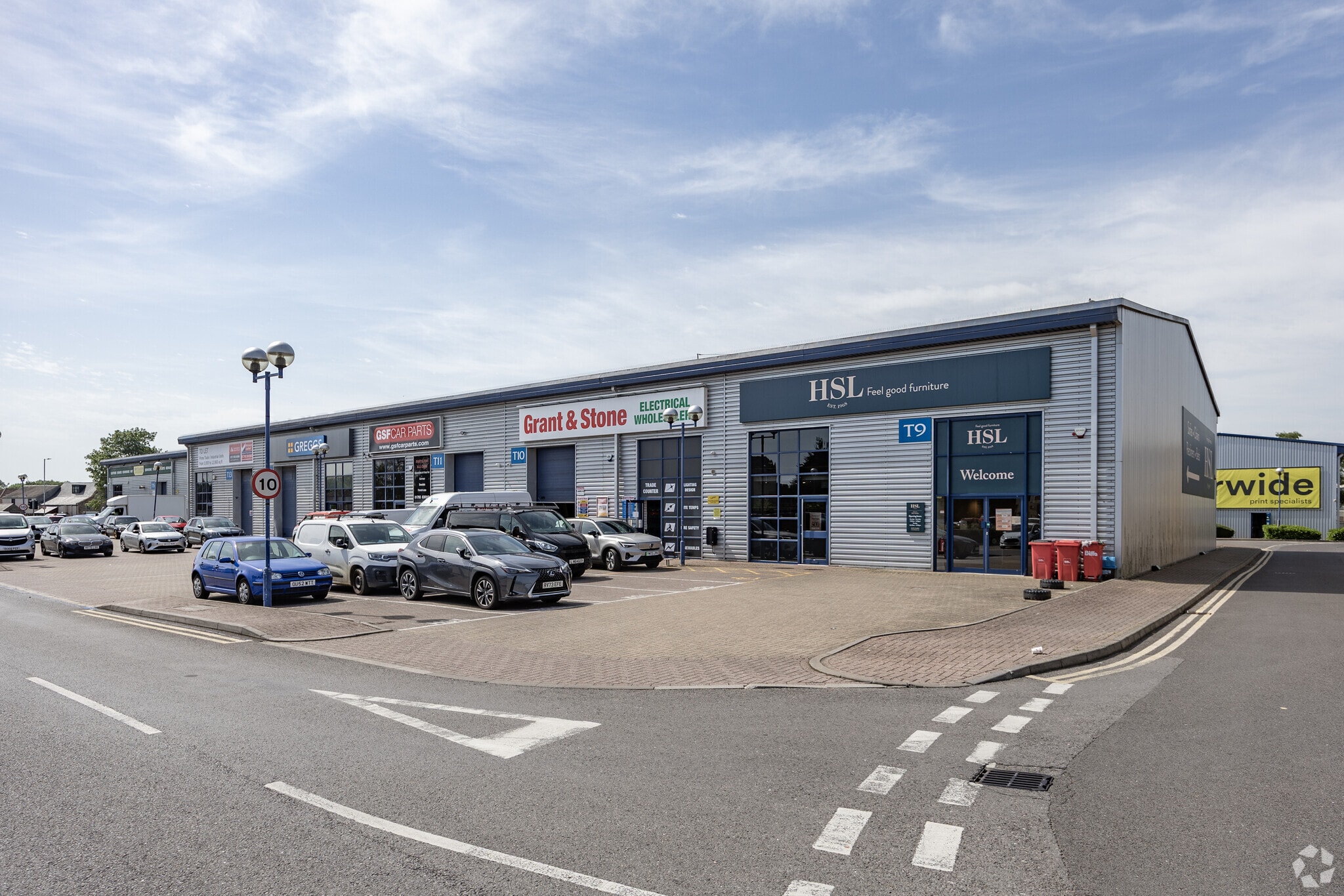 Hobley Dr, Swindon for lease Primary Photo- Image 1 of 3
