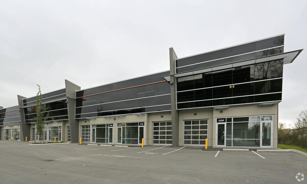 8257 92nd St, Delta, BC à vendre - Photo du bâtiment - Image 2 de 19
