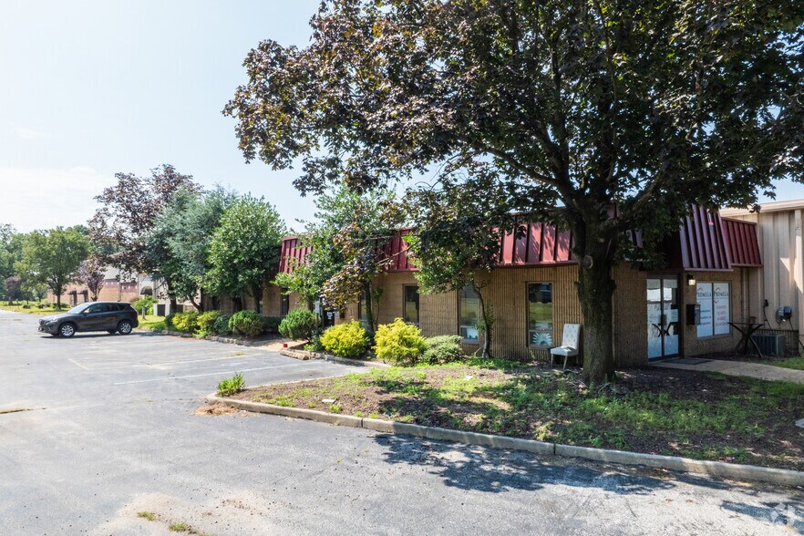 1 Ironside Ct, Willingboro, NJ à louer - Photo du bâtiment - Image 2 de 8