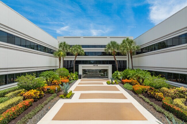 Plus de détails pour 1615 S Congress Ave, Delray Beach, FL - Coworking à louer