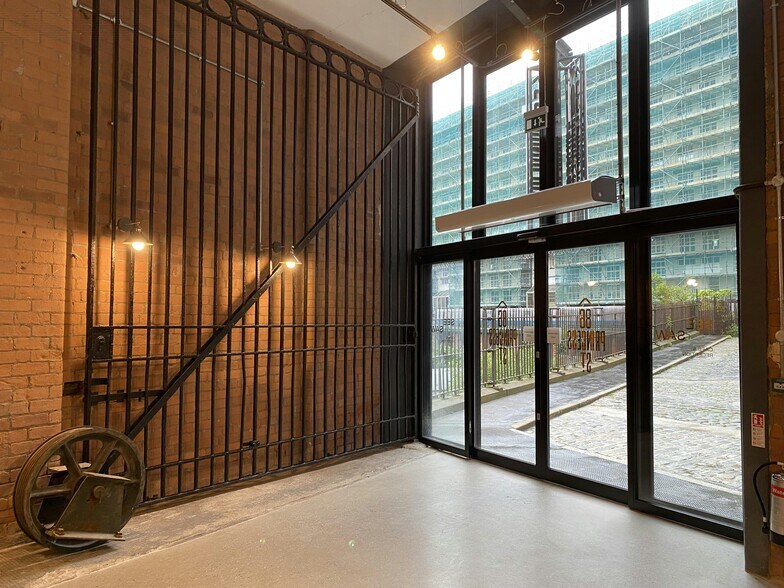 86 Princess St, Manchester à louer - Photo du bâtiment - Image 3 de 21