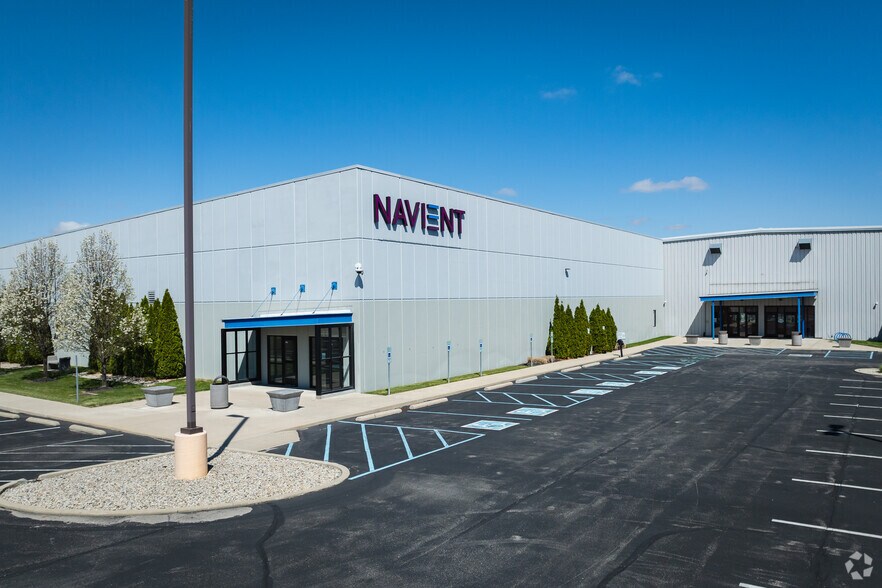 4501 N Superior Dr, Muncie, IN à louer - Photo du bâtiment - Image 2 de 12