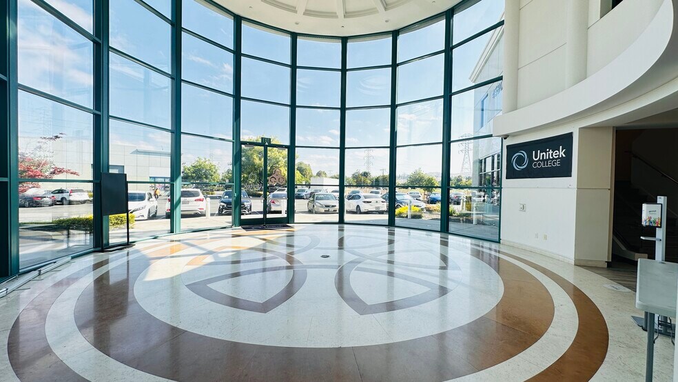 4580 Auto Mall Pky, Fremont, CA à vendre - Photo du bâtiment - Image 3 de 3