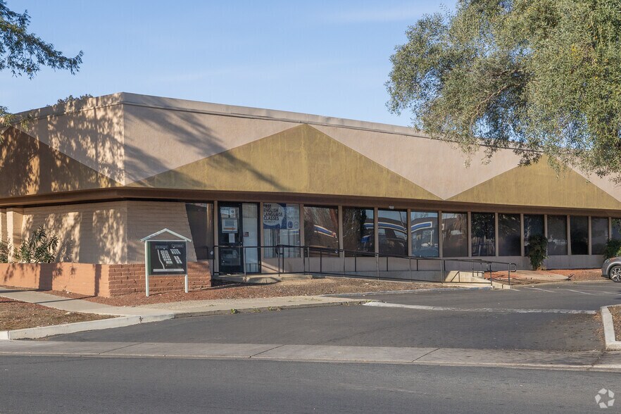 7171 Bowling Dr, Sacramento, CA for sale - Primary Photo - Image 1 of 6