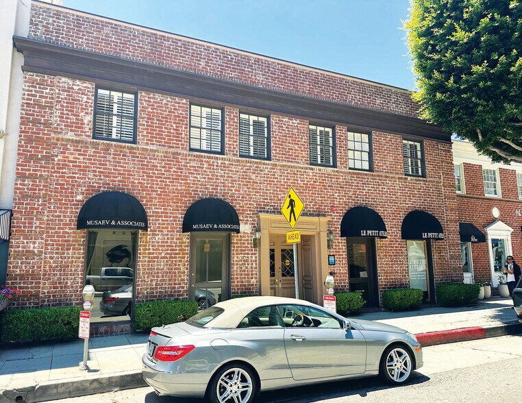 409 N Camden Dr, Beverly Hills, CA à louer - Photo du bâtiment - Image 1 de 11