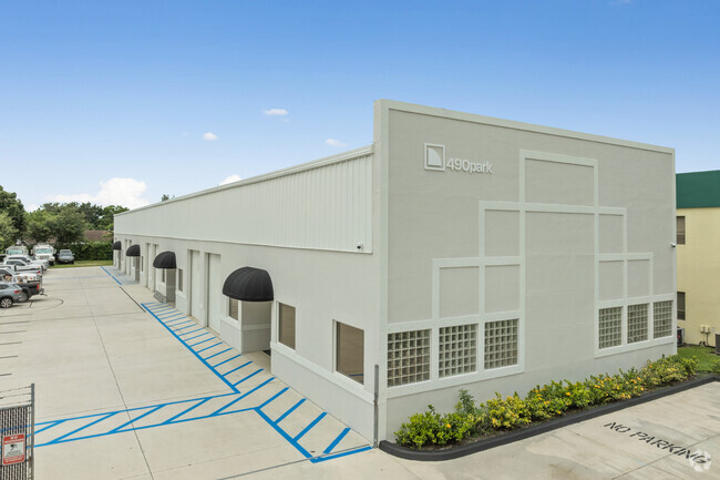 Plus de détails pour 490 Business Park Way, Royal Palm Beach, FL - Bureau, Industriel à louer