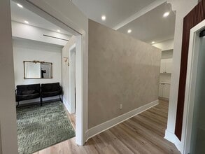 2427 Biscayne Blvd, Miami, FL for lease Interior Photo- Image 2 of 8