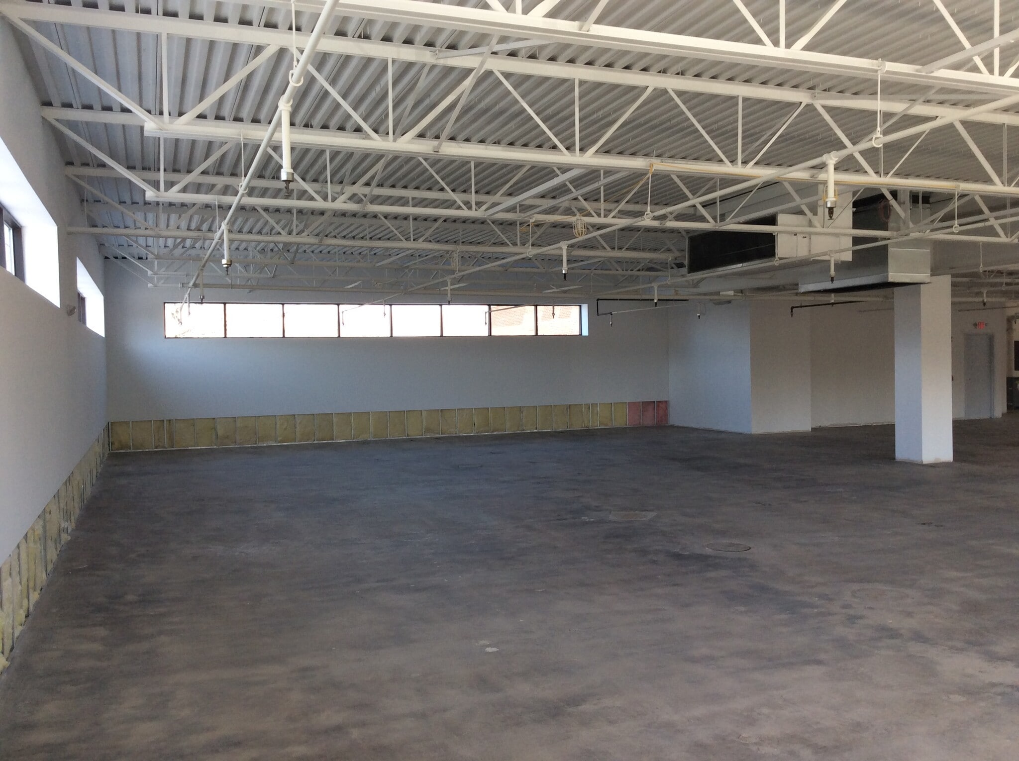 44 Shelter Rock Rd, Danbury, CT for lease Interior Photo- Image 1 of 7