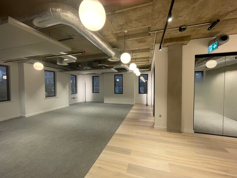 101-103 Baker St, Londres à louer - Photo du bâtiment - Image 2 de 4