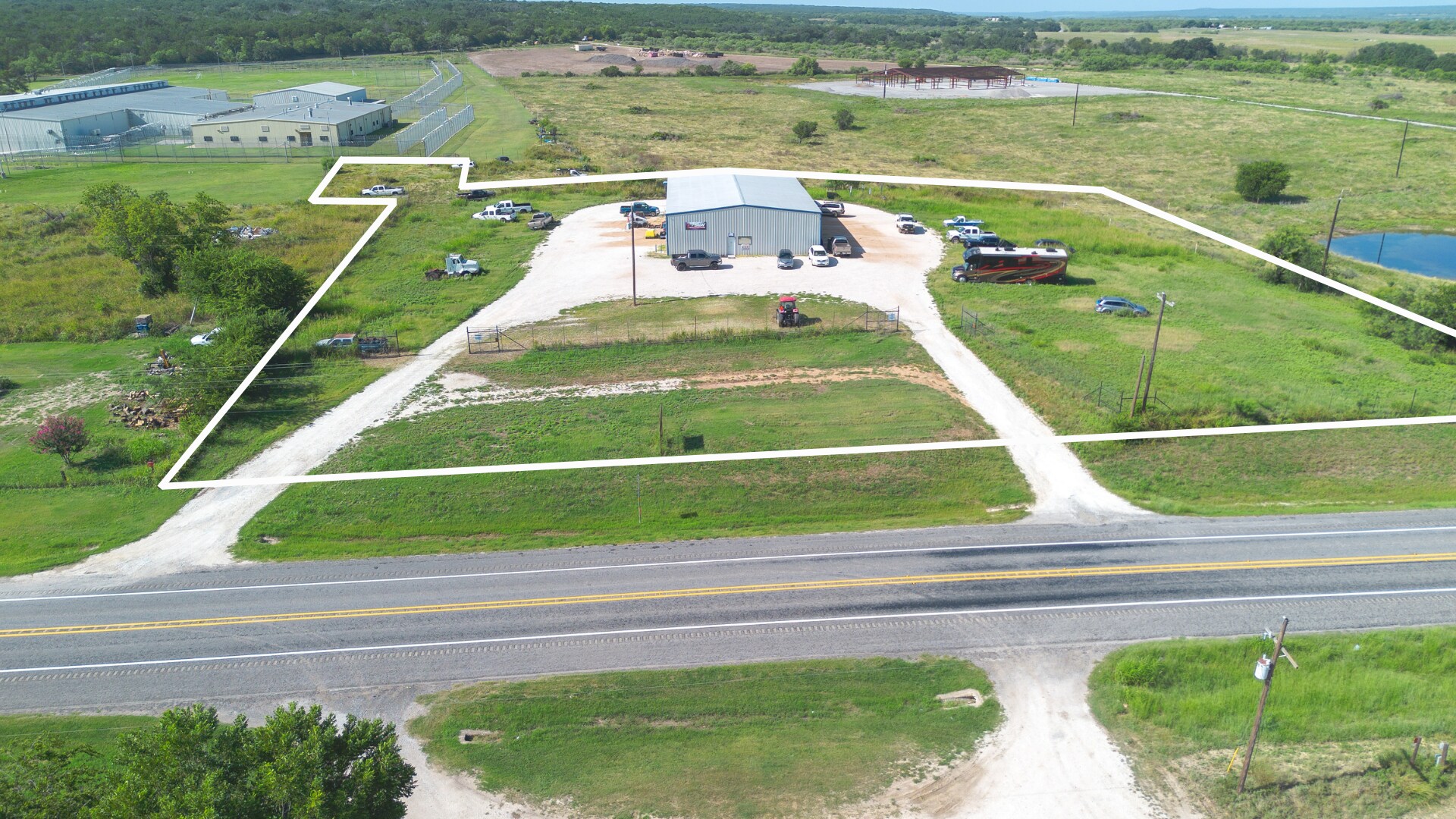 469 W US Highway 190, San Saba, TX for sale Primary Photo- Image 1 of 11