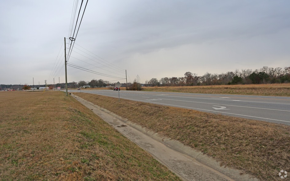 100 Blk Highway 70, Calera, AL à louer - Photo du bâtiment - Image 2 de 2