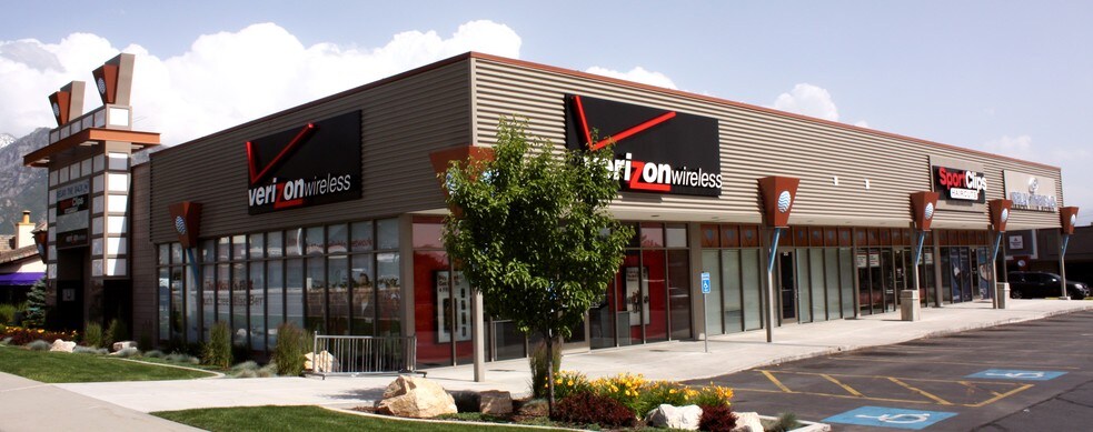 260 E University Pky, Orem, UT à louer - Photo du bâtiment - Image 2 de 7