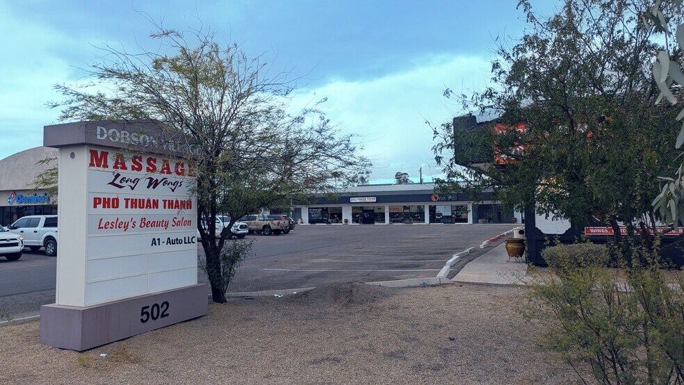 502 S Dobson Rd, Mesa, AZ à louer - Photo du bâtiment - Image 3 de 9