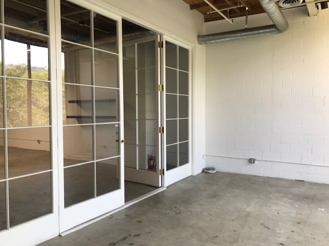 8714 Santa Monica Blvd, West Hollywood, CA for lease - Building Photo - Image 3 of 9