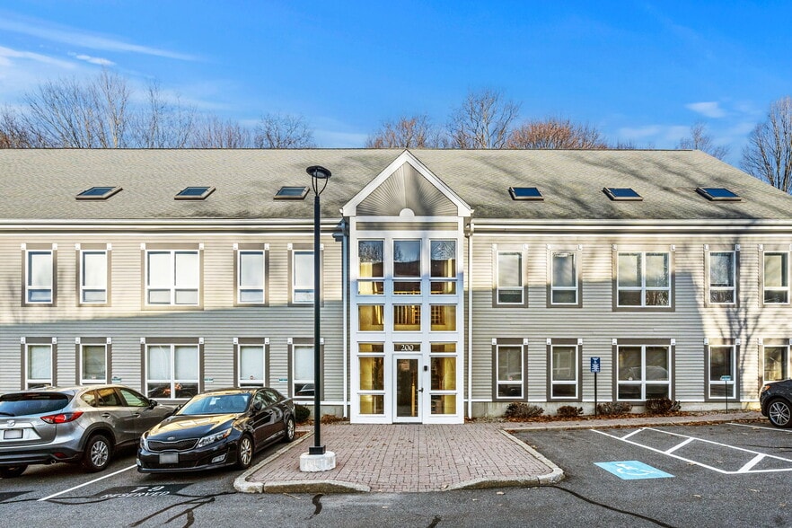 491 Maple St, Danvers, MA for lease - Building Photo - Image 2 of 5