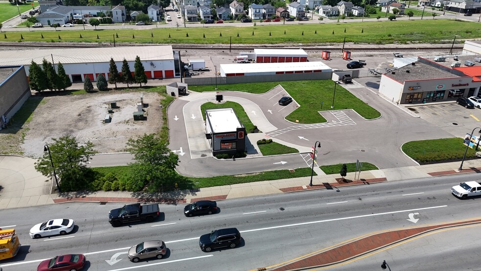 1005-1035 High St, Hamilton, OH for lease - Building Photo - Image 2 of 4