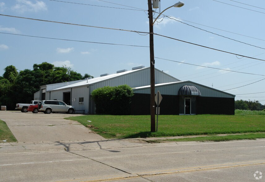 1510 Grimmett Dr, Shreveport, LA for sale - Primary Photo - Image 1 of 2