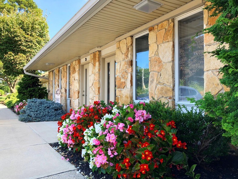 5225 Nesconset Hwy, Port Jefferson Station, NY à louer - Photo du bâtiment - Image 2 de 5