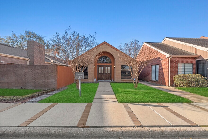11111 Jones Rd, Houston, TX for lease - Building Photo - Image 1 of 13