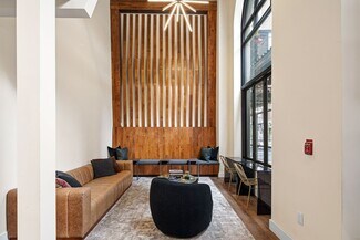 Plus de détails pour 1425 Locust St, Philadelphia, PA - Bureau/Commerce de détail à louer
