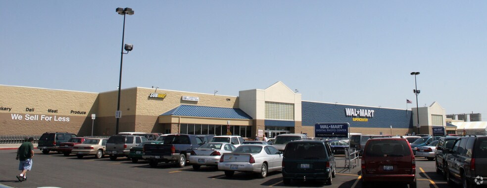 1-18 Litchfield Plz, Litchfield, IL à louer - Photo du bâtiment - Image 2 de 12