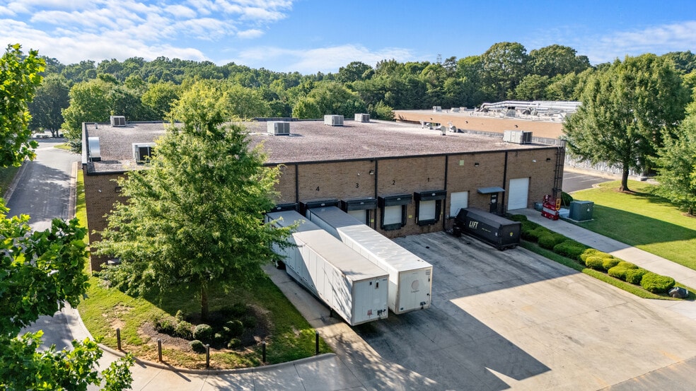 4310 Waterleaf Ct, Greensboro, NC for sale - Aerial - Image 3 of 6