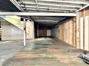 809 Edgewater St NW, Salem, OR for lease Building Photo- Image 2 of 19