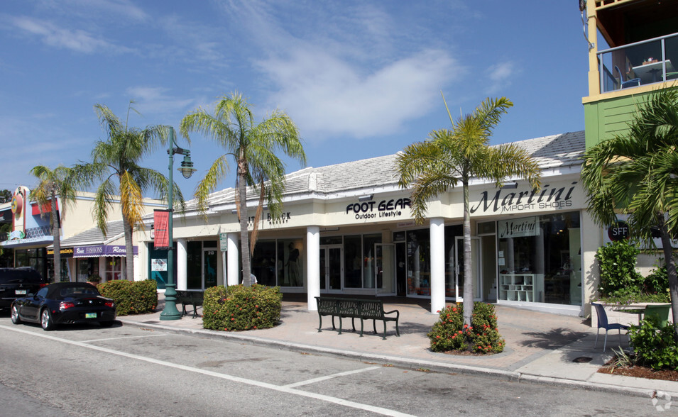 313-321 John Ringling Blvd, Sarasota, FL for sale - Primary Photo - Image 1 of 20