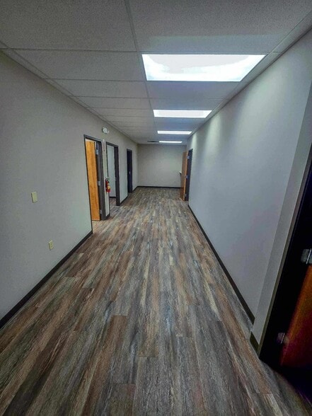 3135 16th Street Rd, Huntington, WV for lease - Building Photo - Image 2 of 8